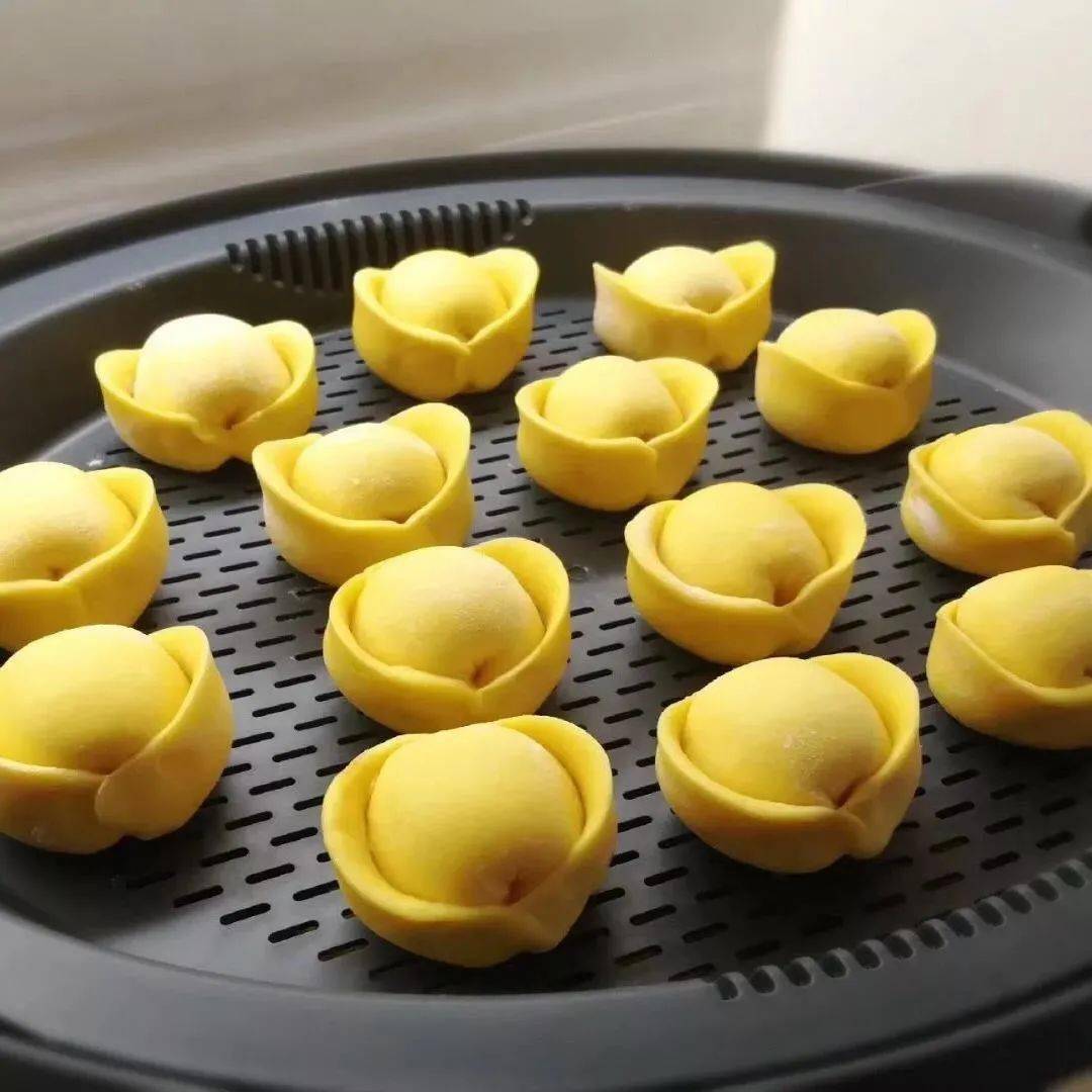 ""枣儿山花馍和贡贡儿馍,要献到神前!