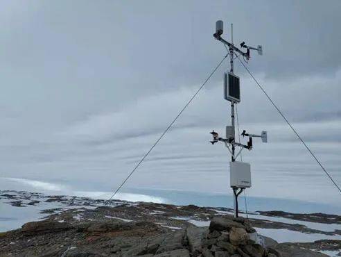 国家海洋环境预报中心首次在南极恩德比地安装自动气象站,填补了该