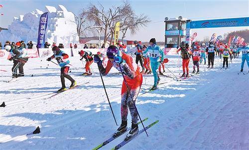 “吉”地过年 赏冰玩雪