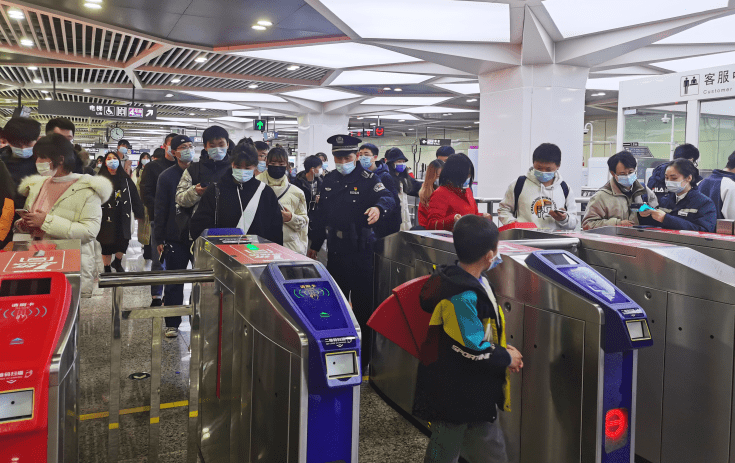 长沙公安春节期间守护市民游客平安