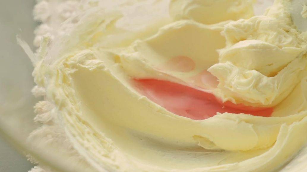 怎样快速打发奶油 2cb1a221b52f46609154b628613eb234.jpeg