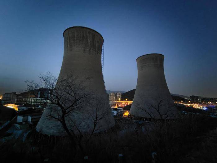 ������Ϸ��˫��Ӯ�콢iQOO 7�������