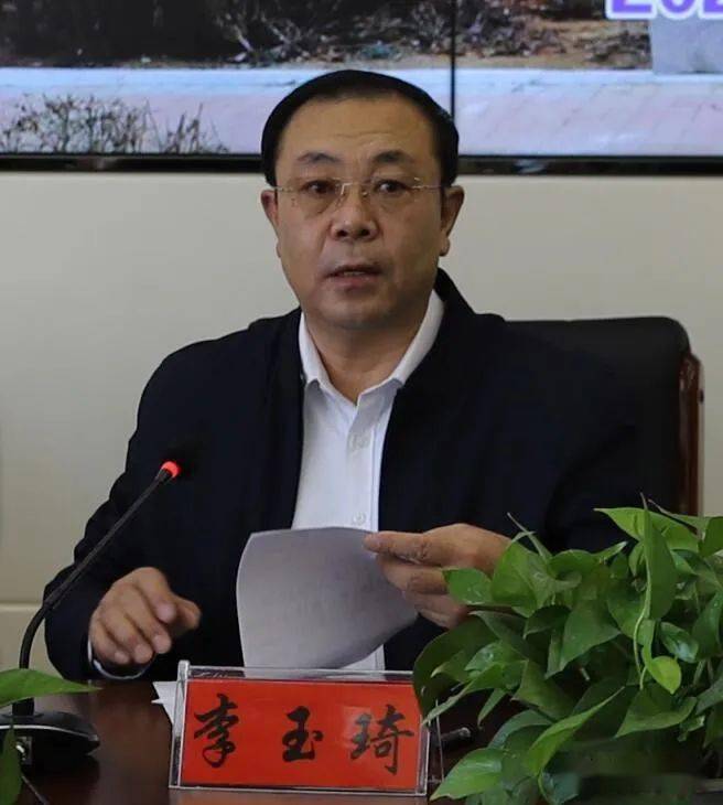 牛河梁凌河儿女状元林揭牌仪式在凌源中学举行