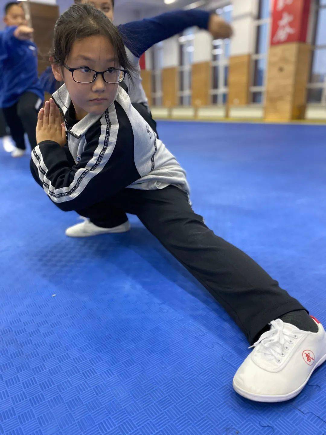 五育并举英姿飒爽中华武术校本课