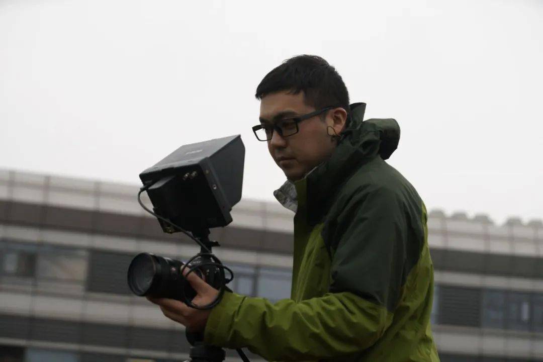 最美奋斗者付饶发挥媒介新优势唱好监狱好歌声