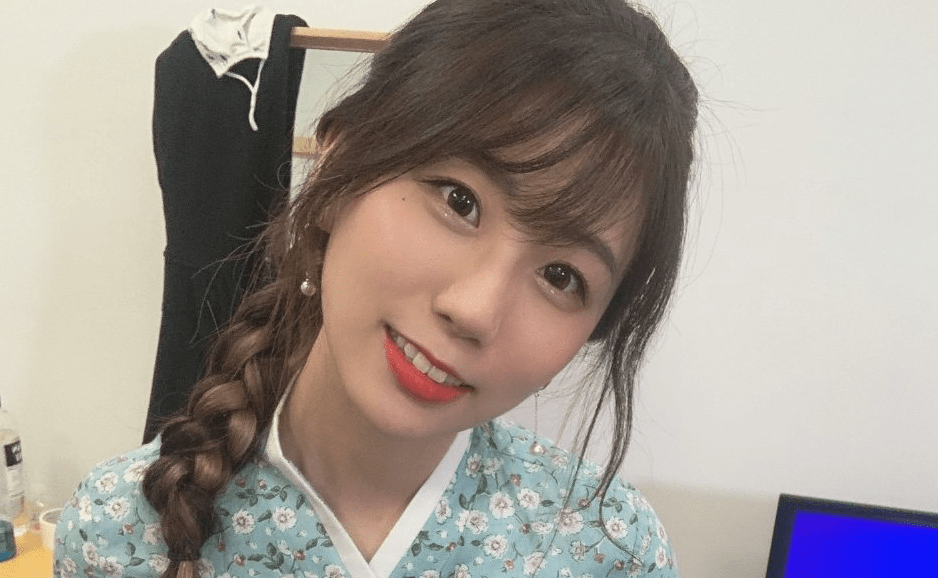 lck美女主持盘点恩静或许不是最美但却是faker的唯一