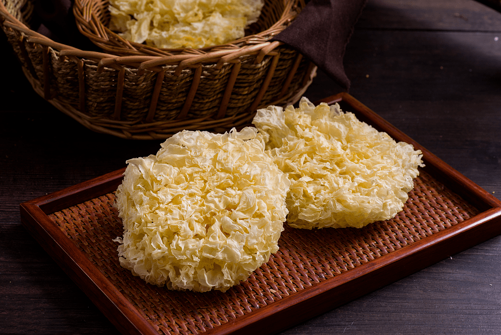 每天学一味中药银耳