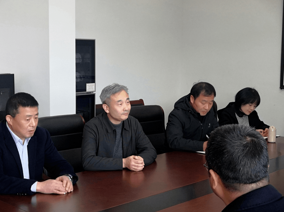 送关怀暖人心区领导张霖一行到区应急管理局走访慰问