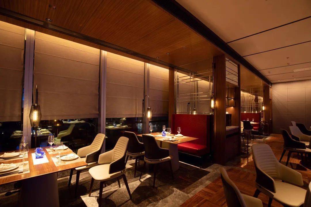 长沙宴饮美学新高度徐记海鲜顶奢之作蓝麒麟耀世登场