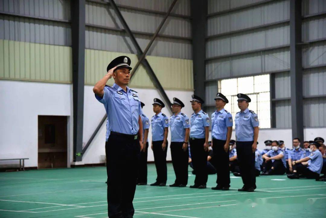 中国警察的故事狱警这样说