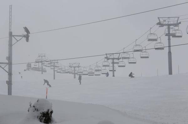 黎巴嫩：疫情下的滑雪胜地