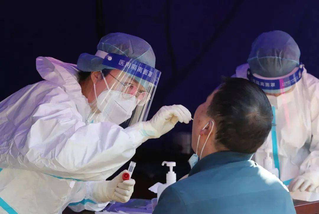 今日新闻综述丨曲靖市人大常委会副主任傅学宾被查云南省核酸检测费将