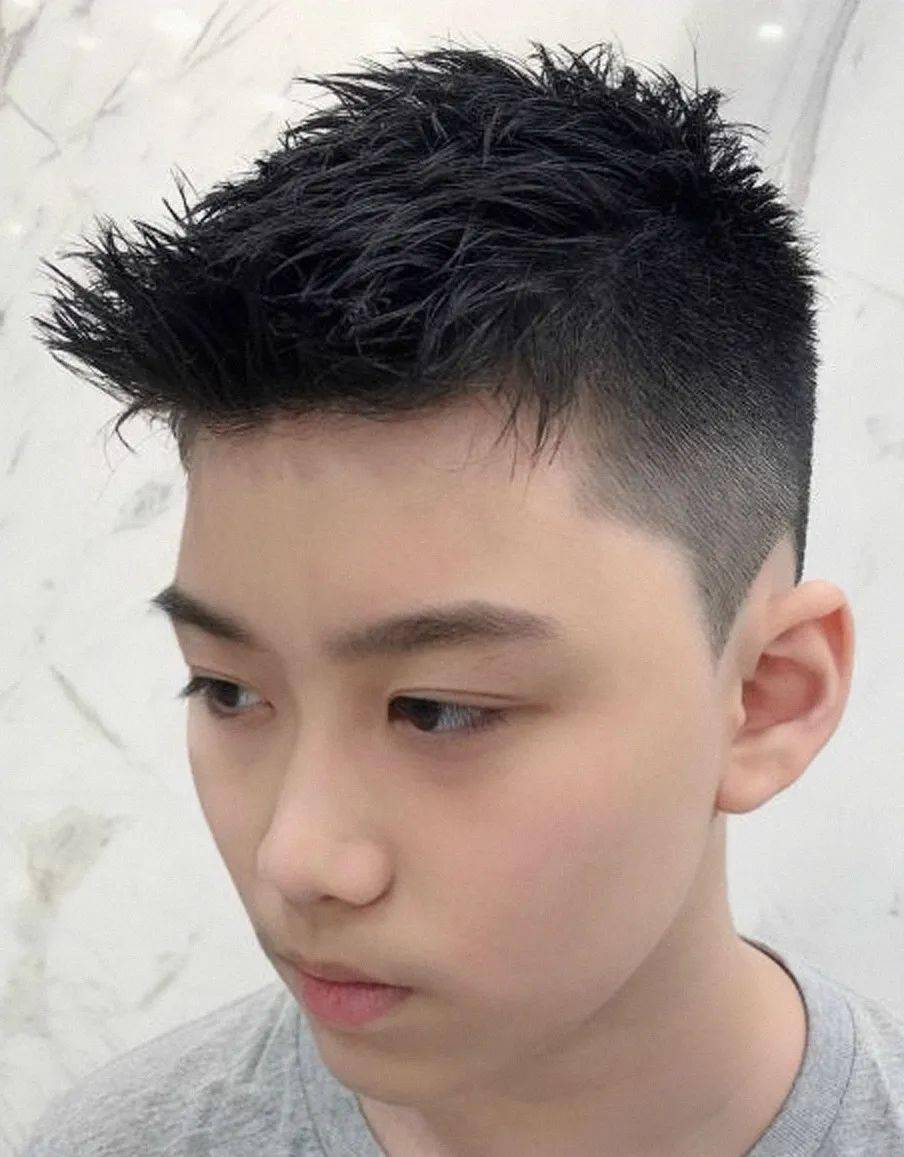 12岁学生发型男图片