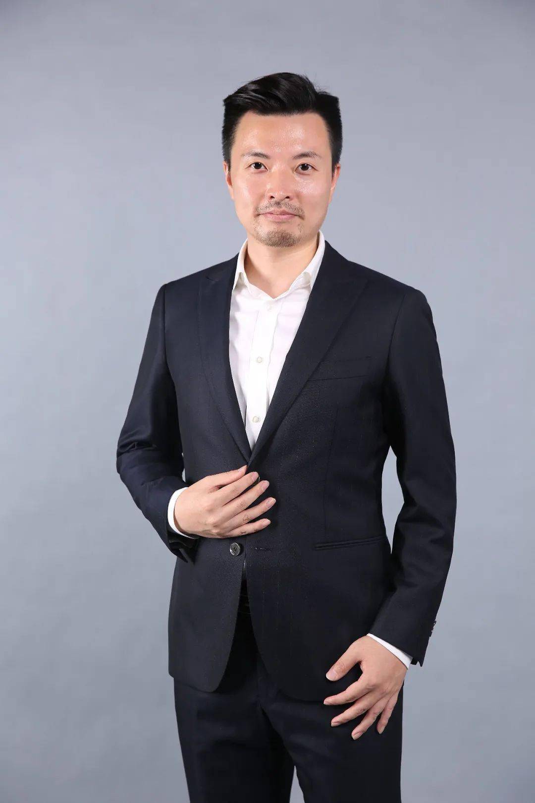邵云鹏点击边框调出视频工具条朗读者1:《大学》读书分享主咖 毛永丰