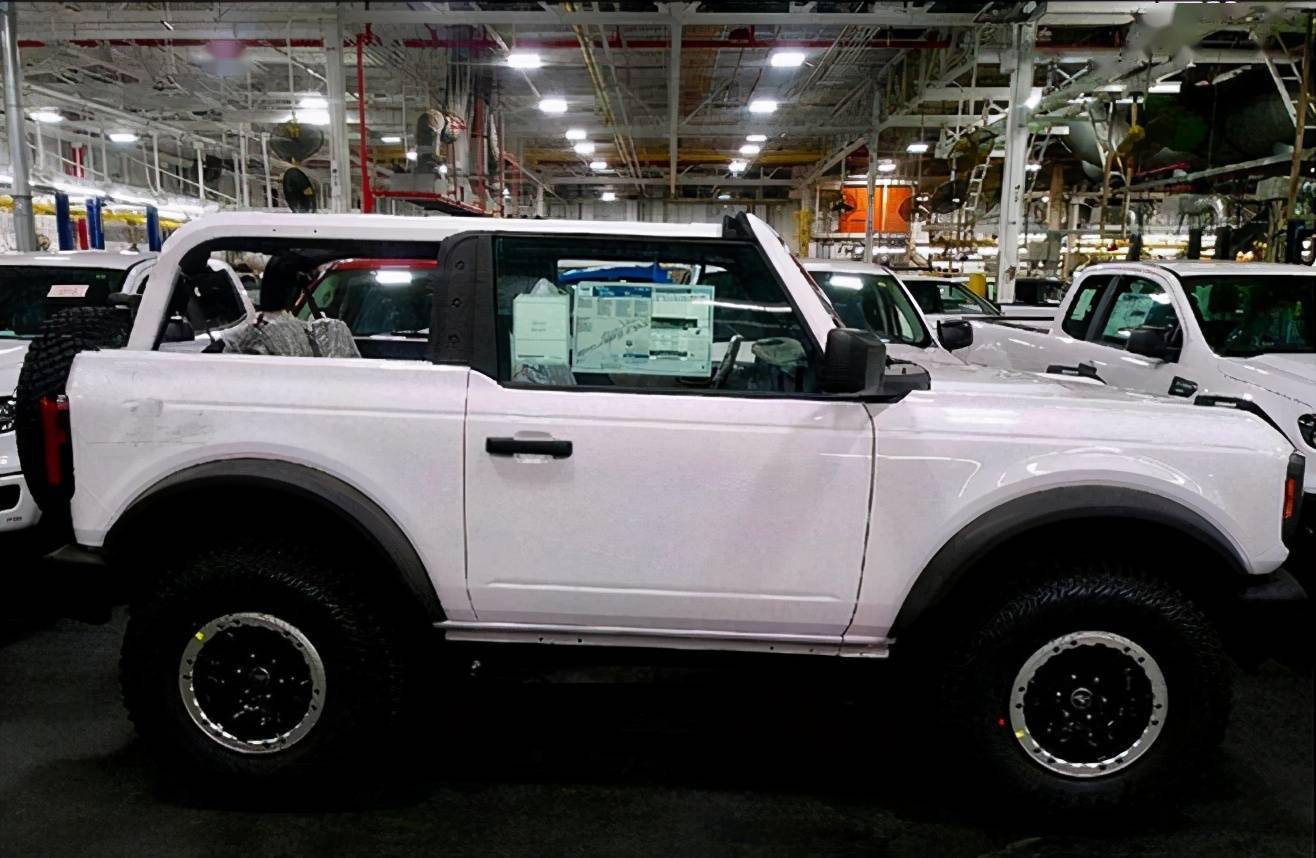 首批双门福特bronco下线23t四驱比牧马人还霸气