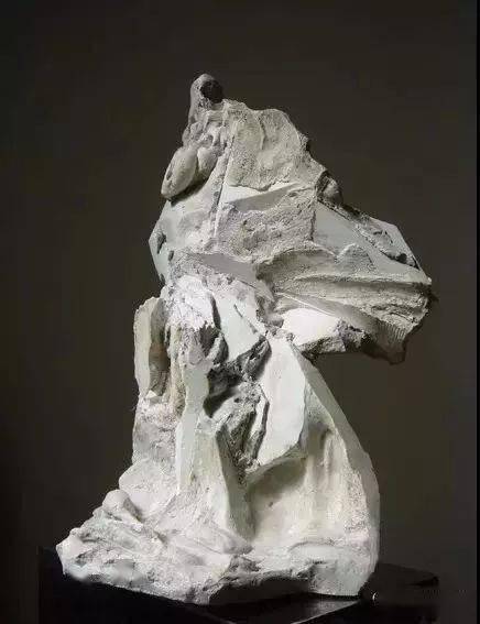 艺术家许正龙中国雕塑造像源于自然又高于自然