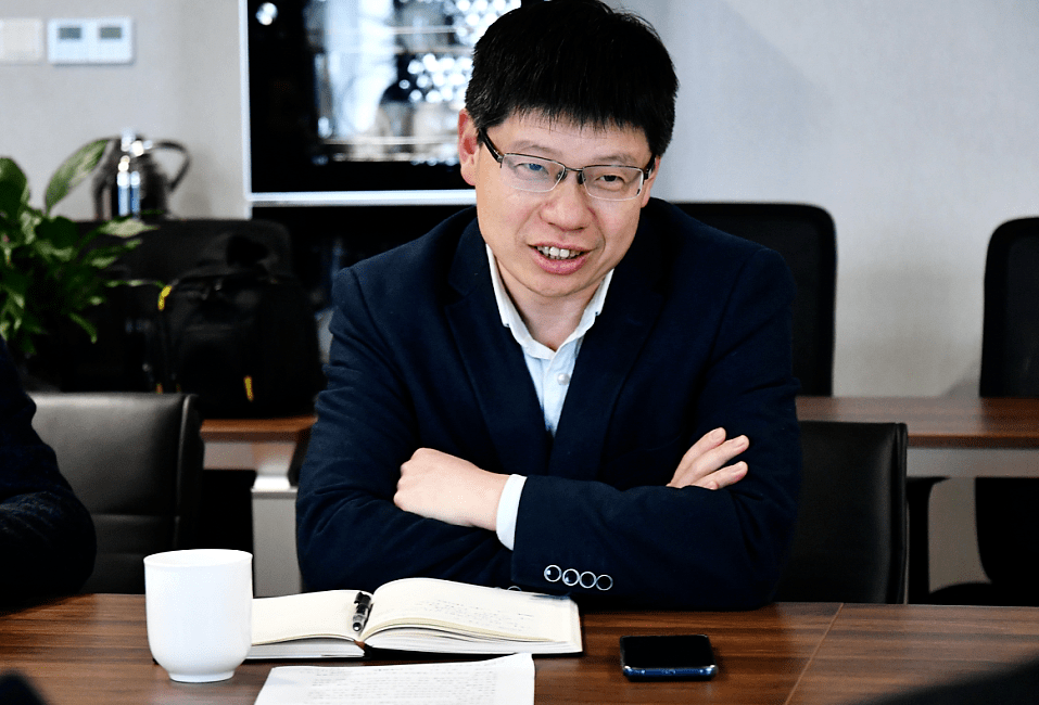 市教育局举行援疆援川教师送行会_义乌