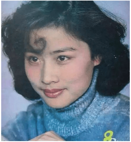 男星的妈妈印小天的妈妈精气神超好杜淳的妈妈年轻时长相绝了