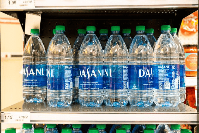 德州雪灾停水,可口可乐好心捐赠矿泉水救急,反遭强烈吐槽!_dasani