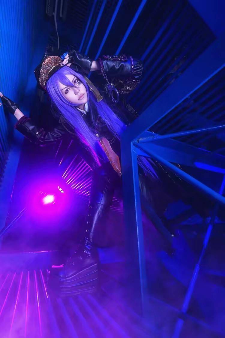 v 神威茄子cosplay