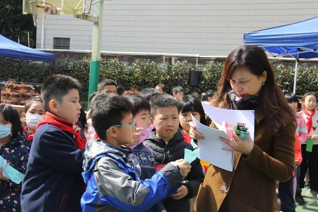 金牛献瑞贺新春,花灯缤纷满园春——复旦小学元宵系列活动