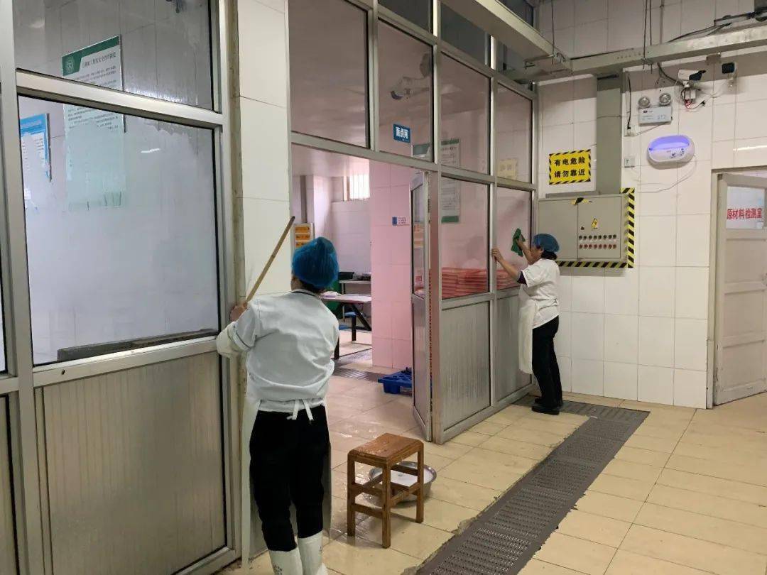 济南七中积极做好2021年春季开学准备工作_食堂