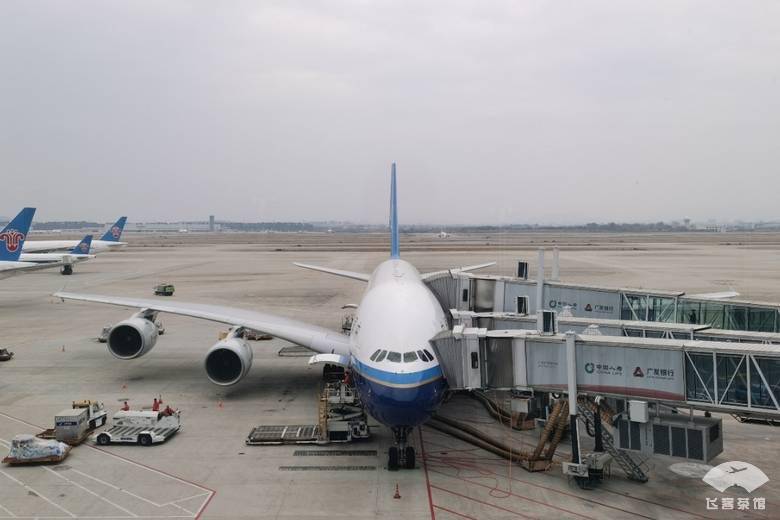 票价1k多的公务舱之旅广州飞成都a380双层大飞机真过瘾