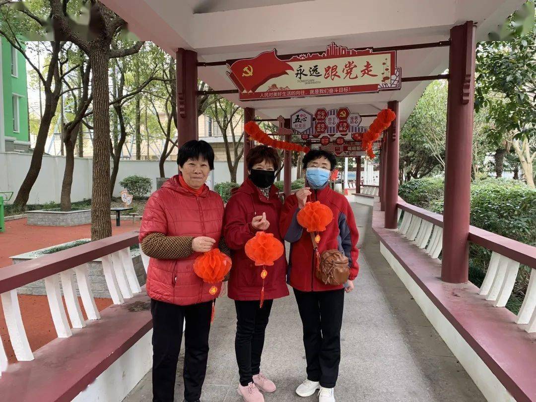 天红灯笼猜成语_大红灯笼图片(2)