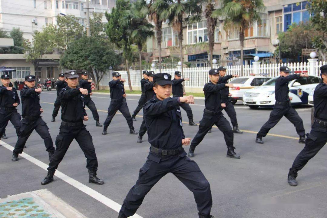 招聘巡特警_松滋市公安局招人啦,制服 荣耀就等你来