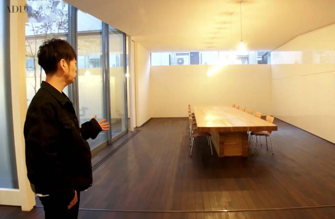 佐藤可士和从参观办公室开始到展览现场体会佐藤可士和