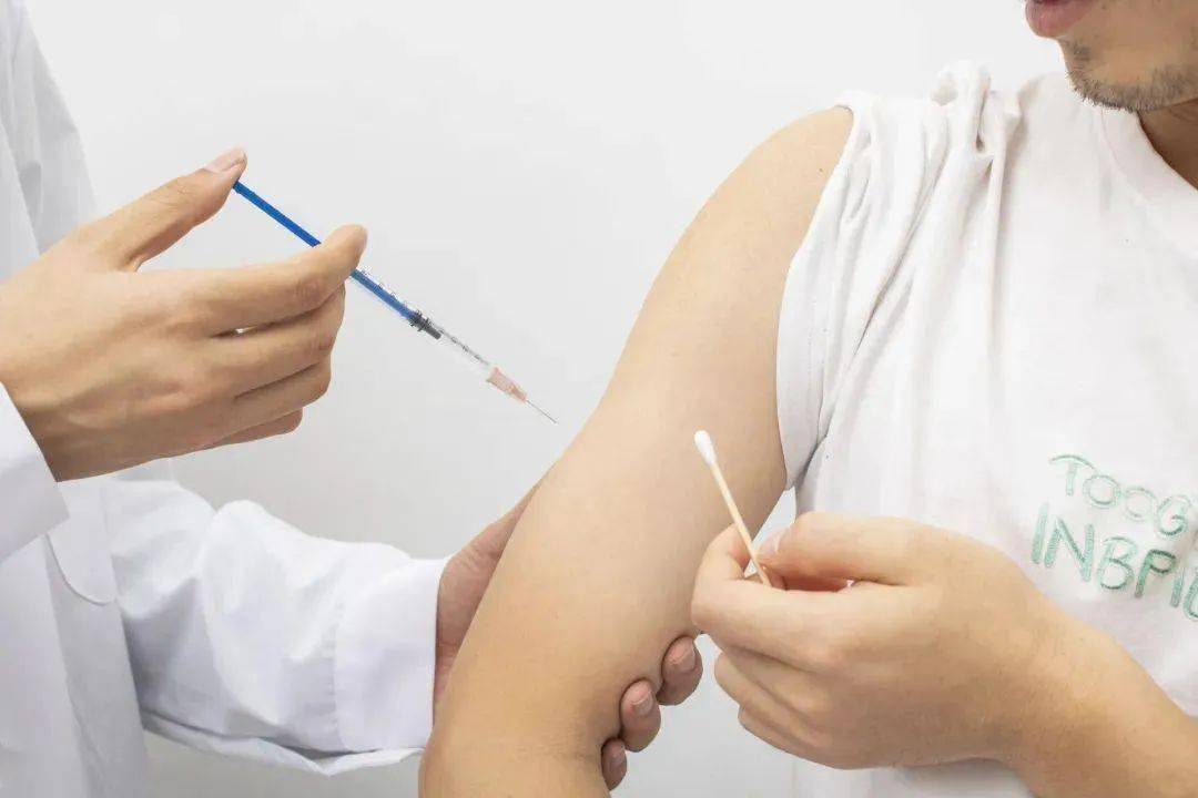 新冠疫苗到底打还是不打