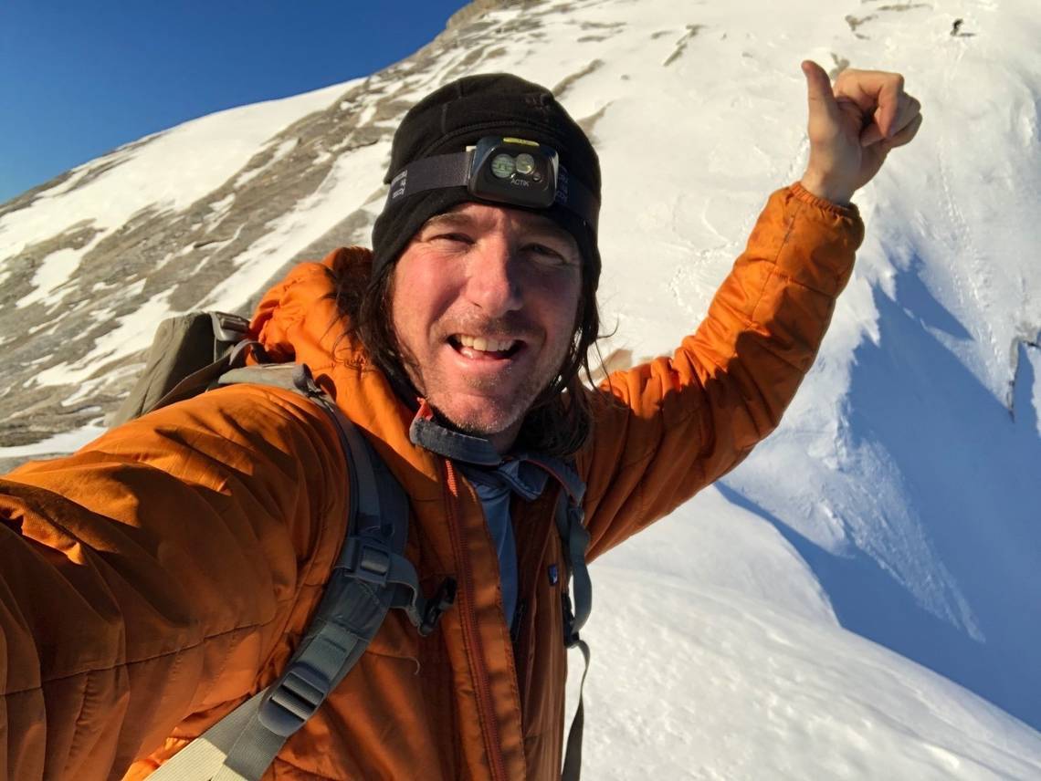 45岁美国大叔追梦成功!完成约塞米蒂千米峰顶滑雪挑战_杰森·托兰诺