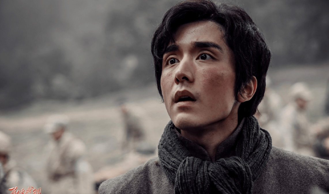 张新成新剧百炼成钢剧照公开饰演伟大的革命烈士焦裕禄