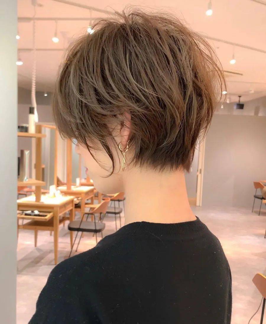 超人气日系空气短发