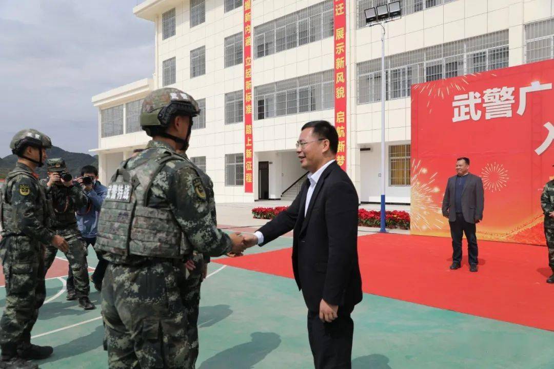 武警广西总队司令员王强,百色市人大常委会副主任,平果市委书记黄志愿