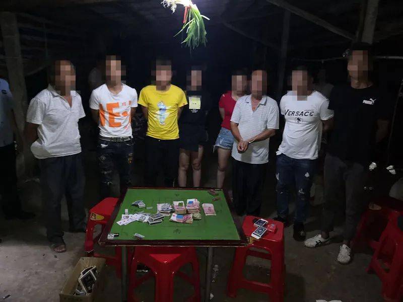 干得好这个在兴业仁东野外流动的赌场终于被端了