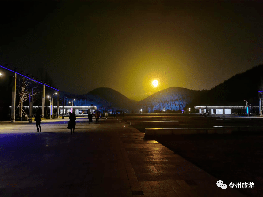 盘州旅游红果中央森林公园美丽夜景等你邂逅