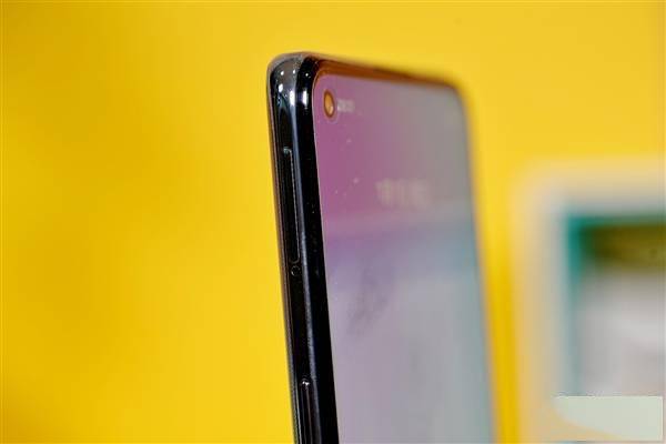 ルキア OPPO realme GT 12+256GB 中国版 　银河战舰 攻破性价比的大门！realme GT“银河战舰”美图赏_百科TA说