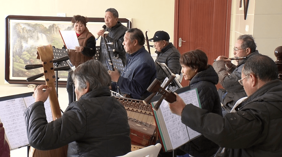 平均年龄超70岁崇明这些村民组了一支乐队