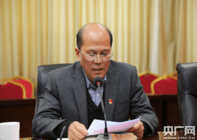 漯河医专隆重召开驻村第一书记荣归座谈会_赵学军