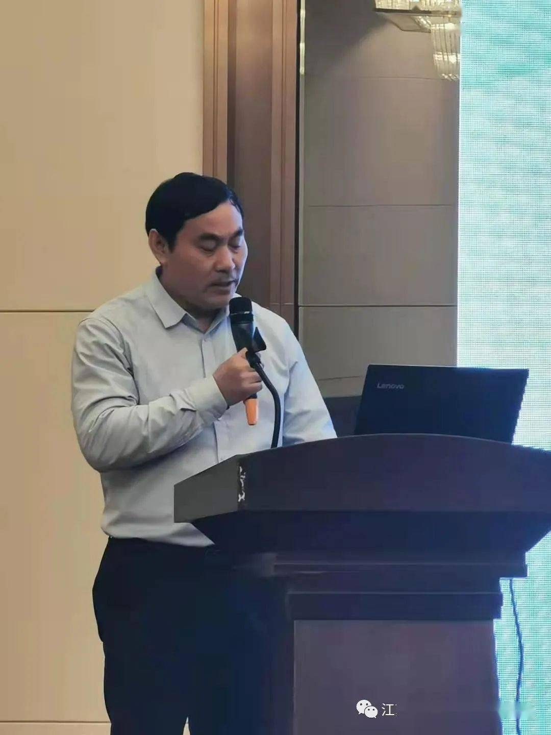 王增军教授最后总结发言,勉励大家在新的一年里继续努力,团结一心