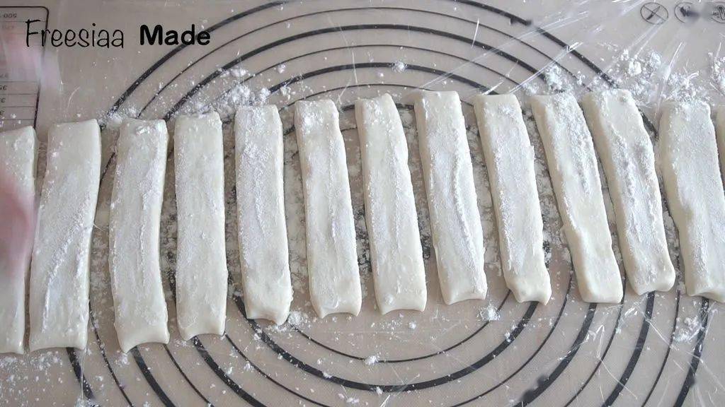 【早餐】自制油条要不要尝试一下?_面团