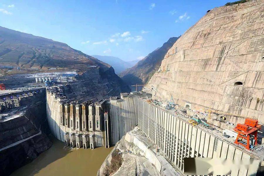 白鹤滩水电站工程形象信息来源:中国水电四局新闻中心资料提供:杨帅帅