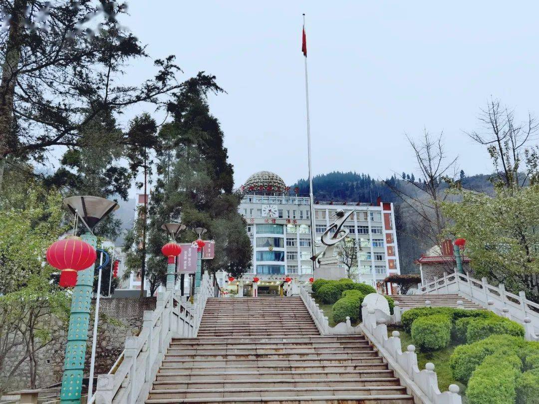 这样的成绩这样的清晨这样的盘州二中