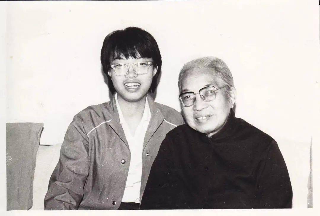 精彩预告今晚特邀骆玉笙大师孙女骆巍巍莅临老魏道直播间与网友互动