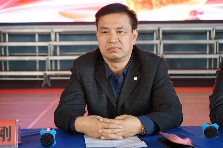 忻州二中举行2021届高考百日誓师动员大会