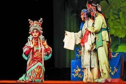 1992年主演《五福临门》中的"画儿"获河南省第四届戏剧大赛表演二等奖