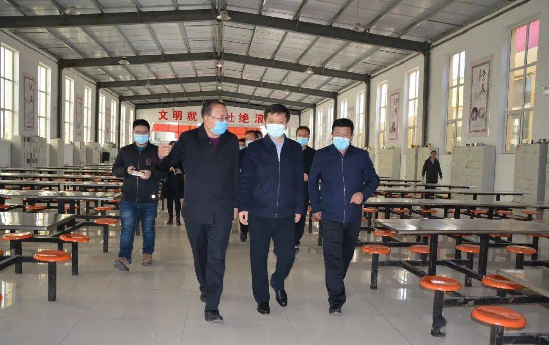 校园动态繁峙县委书记崔峥岭深入砂河中学调研