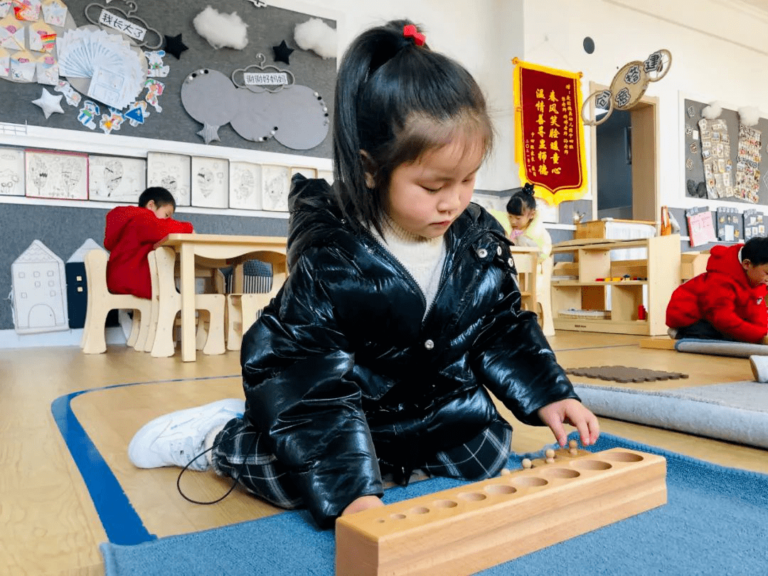 爱因园开学第一周蒙氏工作爱与美好如约而至