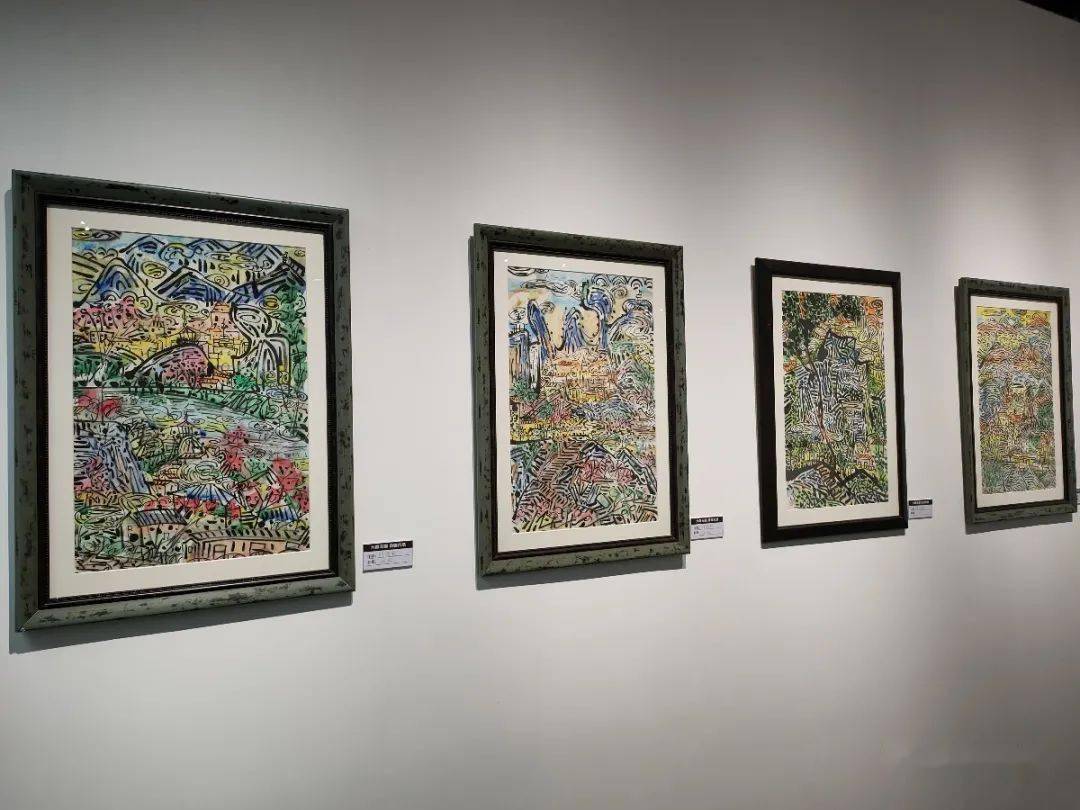 今日头条牛天台人陈达桢昨日现场创作百岁图引爆杭城